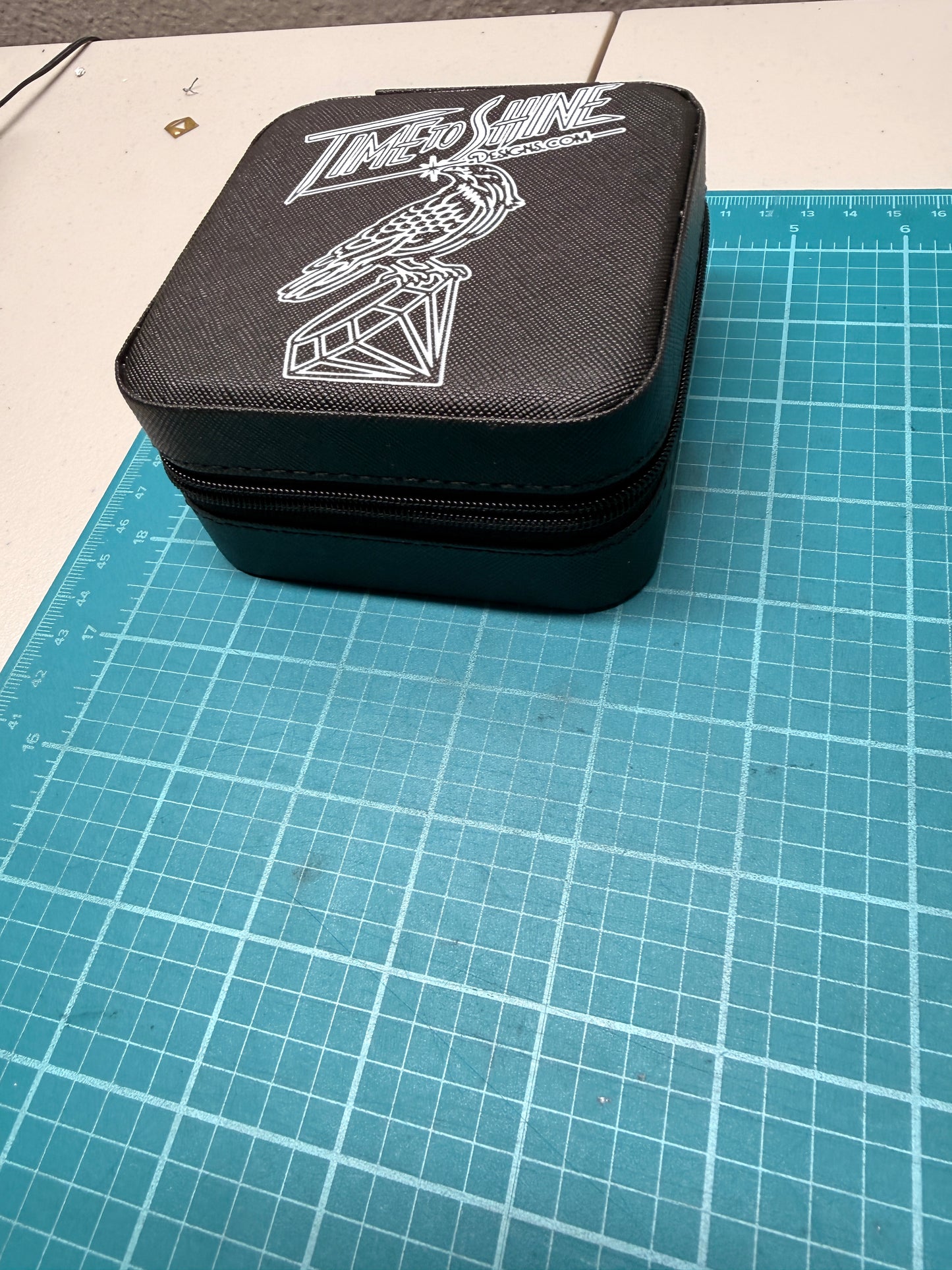 Travel jewelry box