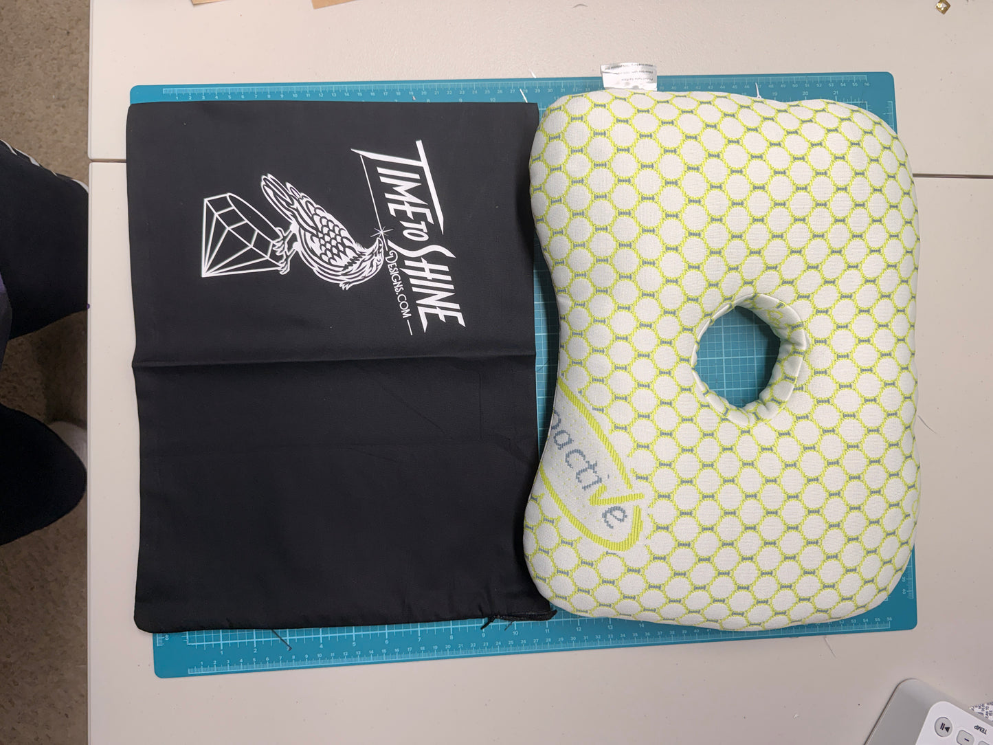 Piercing Pillow - with hole for comfort with piercings