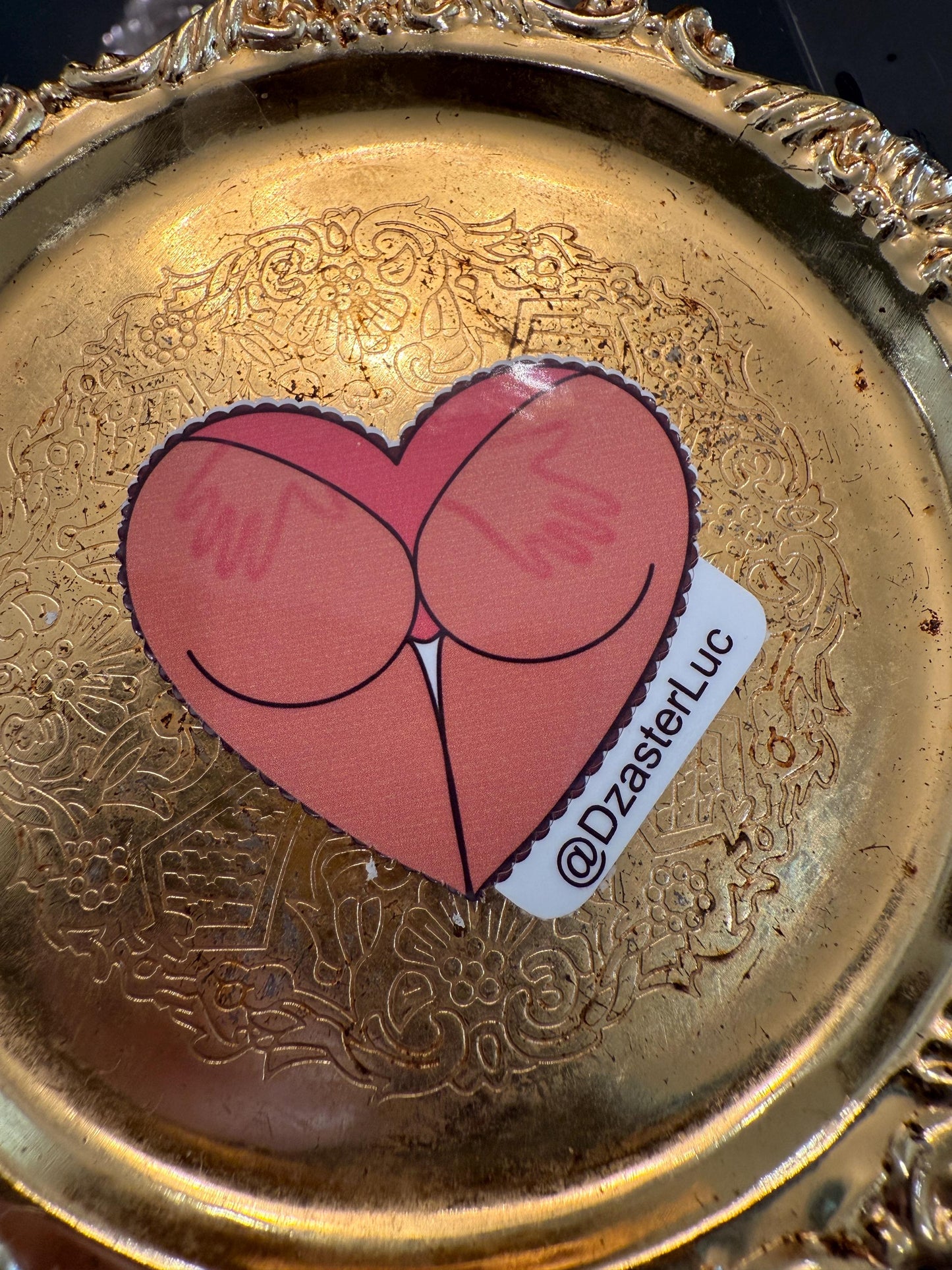 Heart booty with hand prints