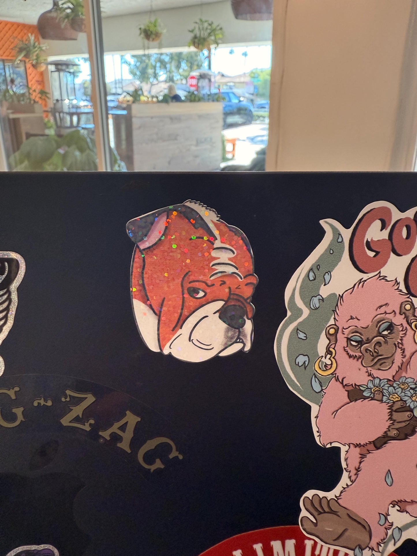 Bulldog side eye sticker